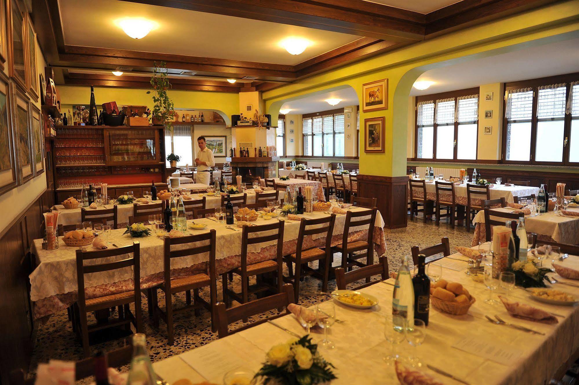 Albergo Moderno & Spa Fuipiano Valle Imagna Εξωτερικό φωτογραφία